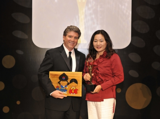 2011년 9월 IBA 사사부문 우수상(한국은행 60년사).jpg